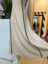 Cargar imagen en el visor de la galería, Vestido lino beige líneas negro
