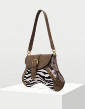 Cargar imagen en el visor de la galería, Bolso animal print combinado

