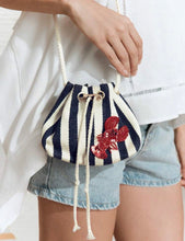 Cargar imagen en el visor de la galería, Morral estampado langosta
