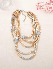 Cargar imagen en el visor de la galería, Collar capaz dorado &amp; plata
