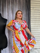 Cargar imagen en el visor de la galería, Vestido envolvente estampado
