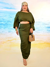 Cargar imagen en el visor de la galería, Set blusa &amp; falda verde
