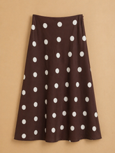 Cargar imagen en el visor de la galería, Falda chocolate lunares blancos
