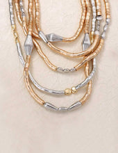 Cargar imagen en el visor de la galería, Collar capaz dorado &amp; plata
