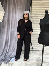 Cargar imagen en el visor de la galería, Set camisa &amp; pantalón negro
