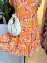 Cargar imagen en el visor de la galería, Vestido naranja floral

