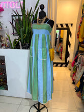 Cargar imagen en el visor de la galería, Maxi vestido líneas azul verde
