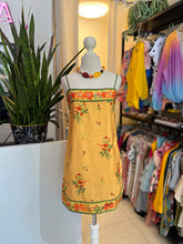Cargar imagen en el visor de la galería, Vestido mostaza floral
