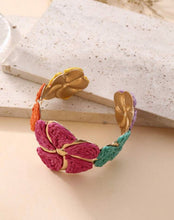 Cargar imagen en el visor de la galería, Brazalete flores colores
