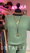 Cargar imagen en el visor de la galería, Set blusa &amp; pantalón pistache
