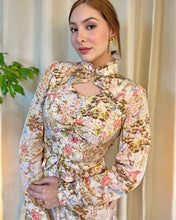Cargar imagen en el visor de la galería, Vestido cuello mandarin floral
