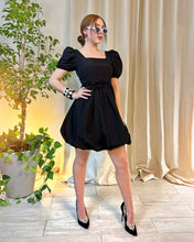 Cargar imagen en el visor de la galería, Vestido negro globo
