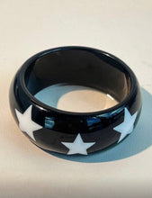 Cargar imagen en el visor de la galería, Pulsera negra estrellas
