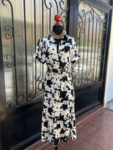 Cargar imagen en el visor de la galería, Vestido print vaca
