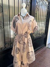 Cargar imagen en el visor de la galería, Set blusón &amp; pantalón estampado
