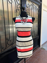 Cargar imagen en el visor de la galería, Vestido midi rayas
