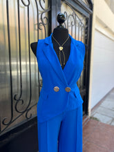 Cargar imagen en el visor de la galería, Set chaleco &amp; pantalón azul rey
