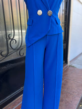 Cargar imagen en el visor de la galería, Set chaleco &amp; pantalón azul rey

