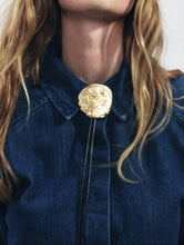 Cargar imagen en el visor de la galería, Corbatín vaquero
