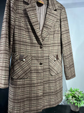 Cargar imagen en el visor de la galería, Blazer cuadros café
