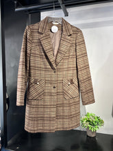 Cargar imagen en el visor de la galería, Blazer cuadros café
