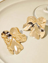 Cargar imagen en el visor de la galería, Maxi Aretes dorados
