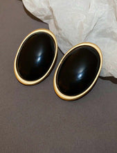Cargar imagen en el visor de la galería, Aretes piedras negras
