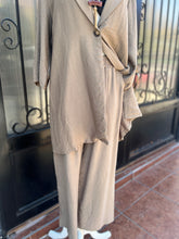 Cargar imagen en el visor de la galería, Set blazer ligero &amp; pantalón
