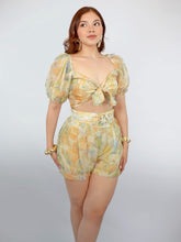 Cargar imagen en el visor de la galería, Set top &amp; short gasa estampado
