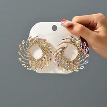 Cargar imagen en el visor de la galería, Aretes círculos cristales
