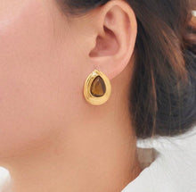Cargar imagen en el visor de la galería, aretes mini piedra café
