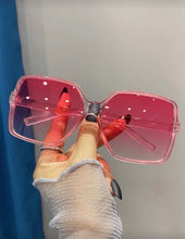 Cargar imagen en el visor de la galería, Lentes de sol rosa
