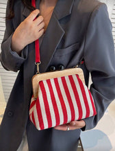 Cargar imagen en el visor de la galería, Bolso rayas rojo con blanco
