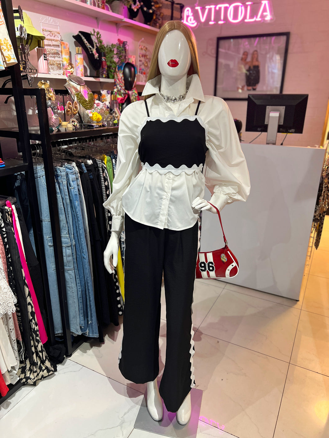 Set top & pantalón negro con blanco