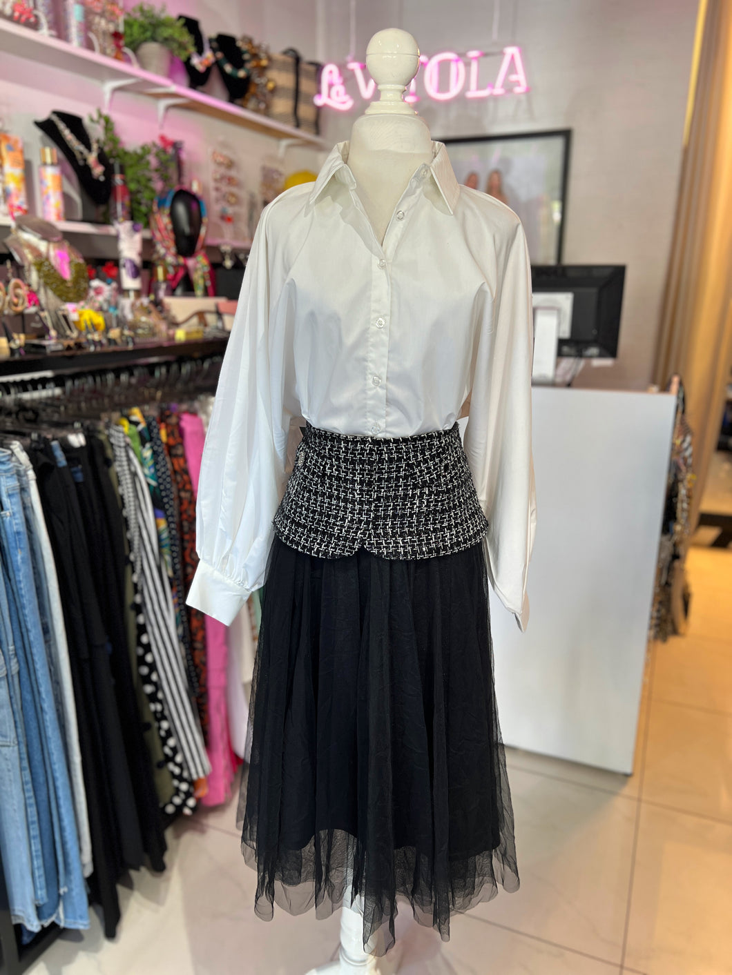 Falda tul con tweed negra