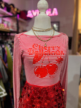 Cargar imagen en el visor de la galería, Blusa a rayas roja cherry
