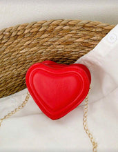 Cargar imagen en el visor de la galería, Crossbody mini corazón rojo
