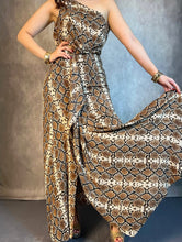 Cargar imagen en el visor de la galería, Maxi vestido un hombro vibora
