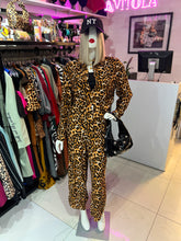 Cargar imagen en el visor de la galería, Set camisa &amp; pantalón leopardo
