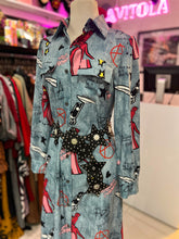 Cargar imagen en el visor de la galería, Vestido camisero Pantera Rosa
