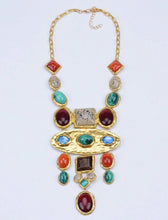 Cargar imagen en el visor de la galería, Collar largo dorado piedras
