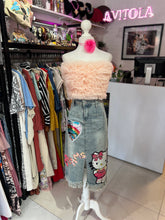 Cargar imagen en el visor de la galería, Falda denim con parches lentejuela
