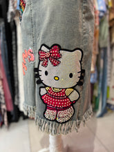 Cargar imagen en el visor de la galería, Falda denim con parches lentejuela
