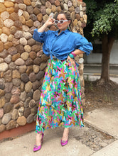 Cargar imagen en el visor de la galería, Falda plisada floral
