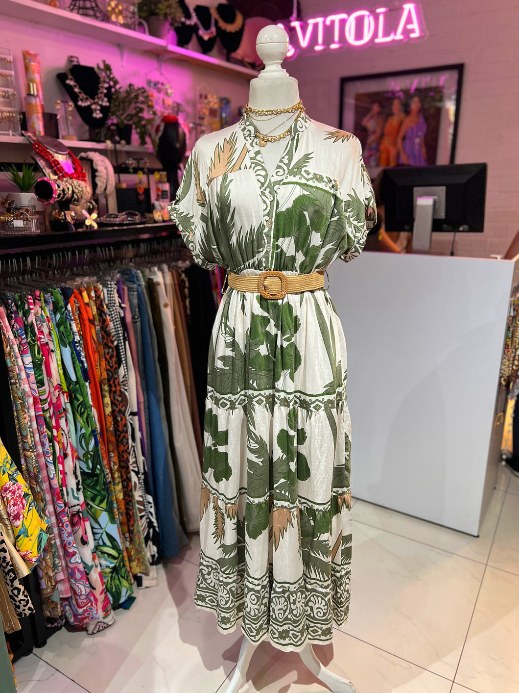 Vestido estampado hojas verdes