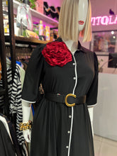 Cargar imagen en el visor de la galería, Maxi vestido negro vistas blancas
