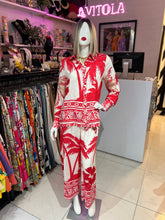Cargar imagen en el visor de la galería, Set camisa &amp; pantalón estampado rojo
