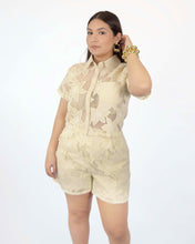 Cargar imagen en el visor de la galería, Set camisa &amp; short beige
