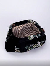 Cargar imagen en el visor de la galería, Bolso de mano terciopelo bordado
