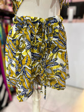 Cargar imagen en el visor de la galería, Set blusa &amp; short estampado
